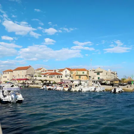 Appartement Maslina-2 By Interhome