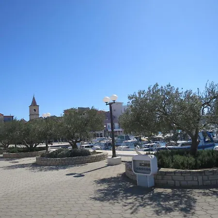 Maslina-2 By Interhome *