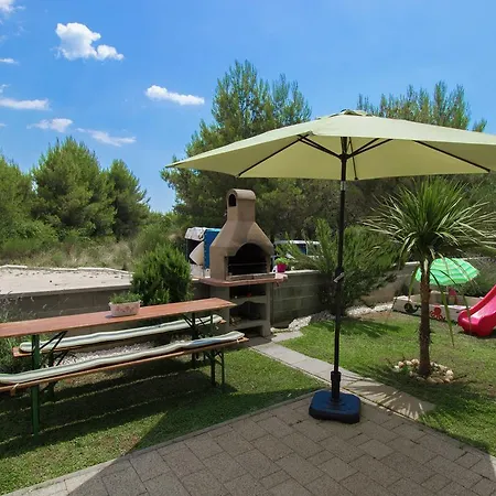 Apartment Apartment Maslina-2 By Interhome Srima