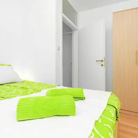 Apartment Apartment Maslina-2 By Interhome *