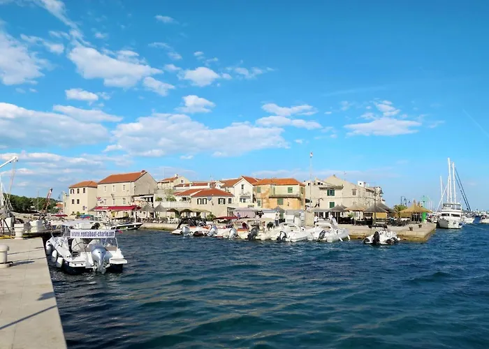 Appartement Maslina-2 By Interhome