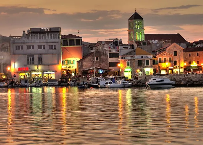 Apartment Apartment Maslina-2 By Interhome