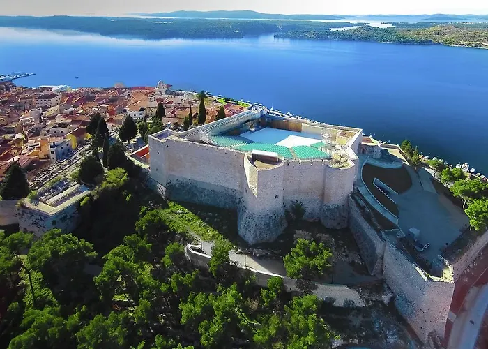 Apartment Apartment Maslina-2 By Interhome *